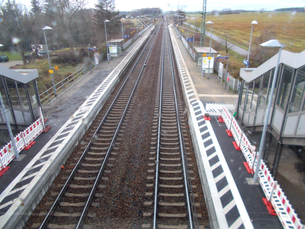 Beidseitige Bahnsteigverlängerungen Station Pillgram im Bereich der Absperrungen, Foto: DB Station&Service